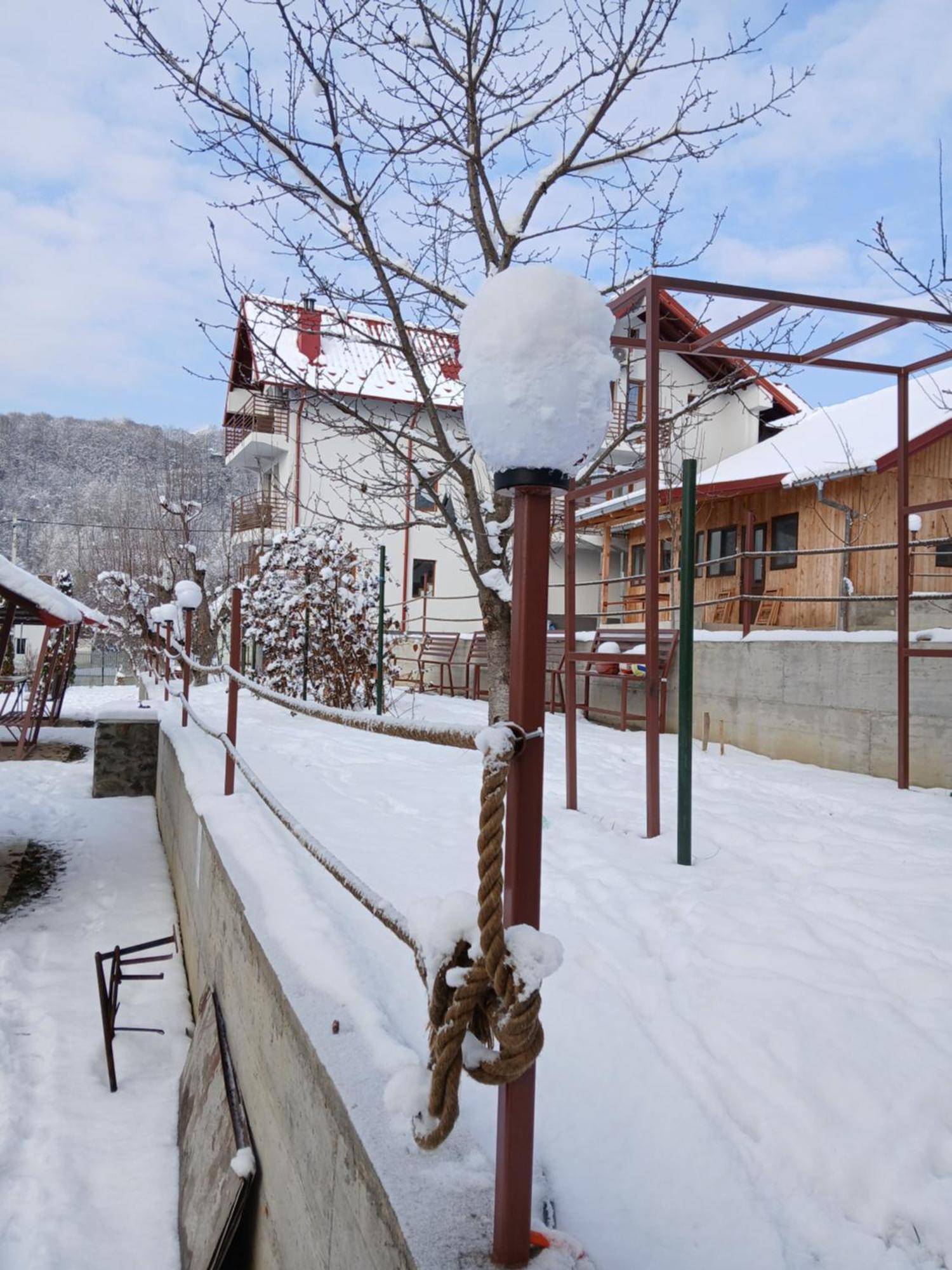 Perla Argesului, Ciubar, Piscina, Lift, Gratar, Cabana, Pensiuni, Hotel Cazare Transfagarasan Curtea De Arges Albestii de Arges Esterno foto