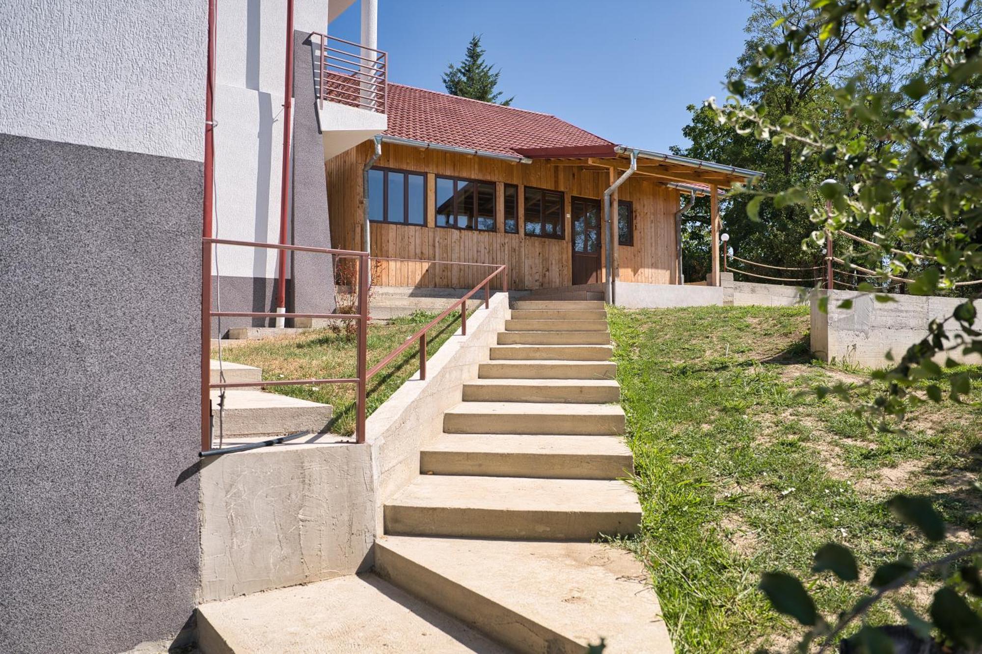 Perla Argesului, Ciubar, Piscina, Lift, Gratar, Cabana, Pensiuni, Hotel Cazare Transfagarasan Curtea De Arges Albestii de Arges Esterno foto